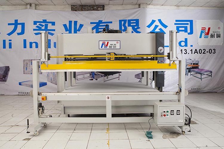 good quality semi automatic mattress compressor machine